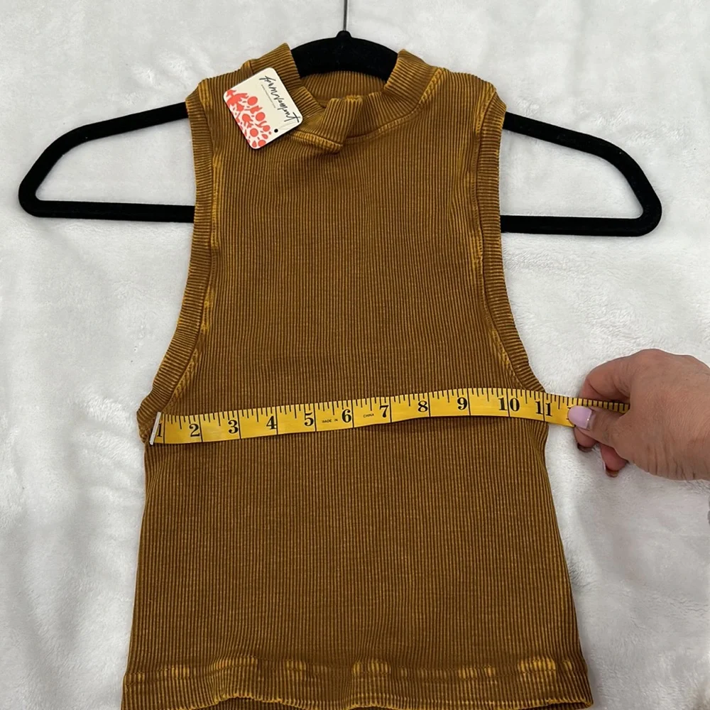 Free People free Movement muscle top size M-L - Picture 6 of 10